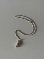 Sparked key pendant necklace / AL735SV