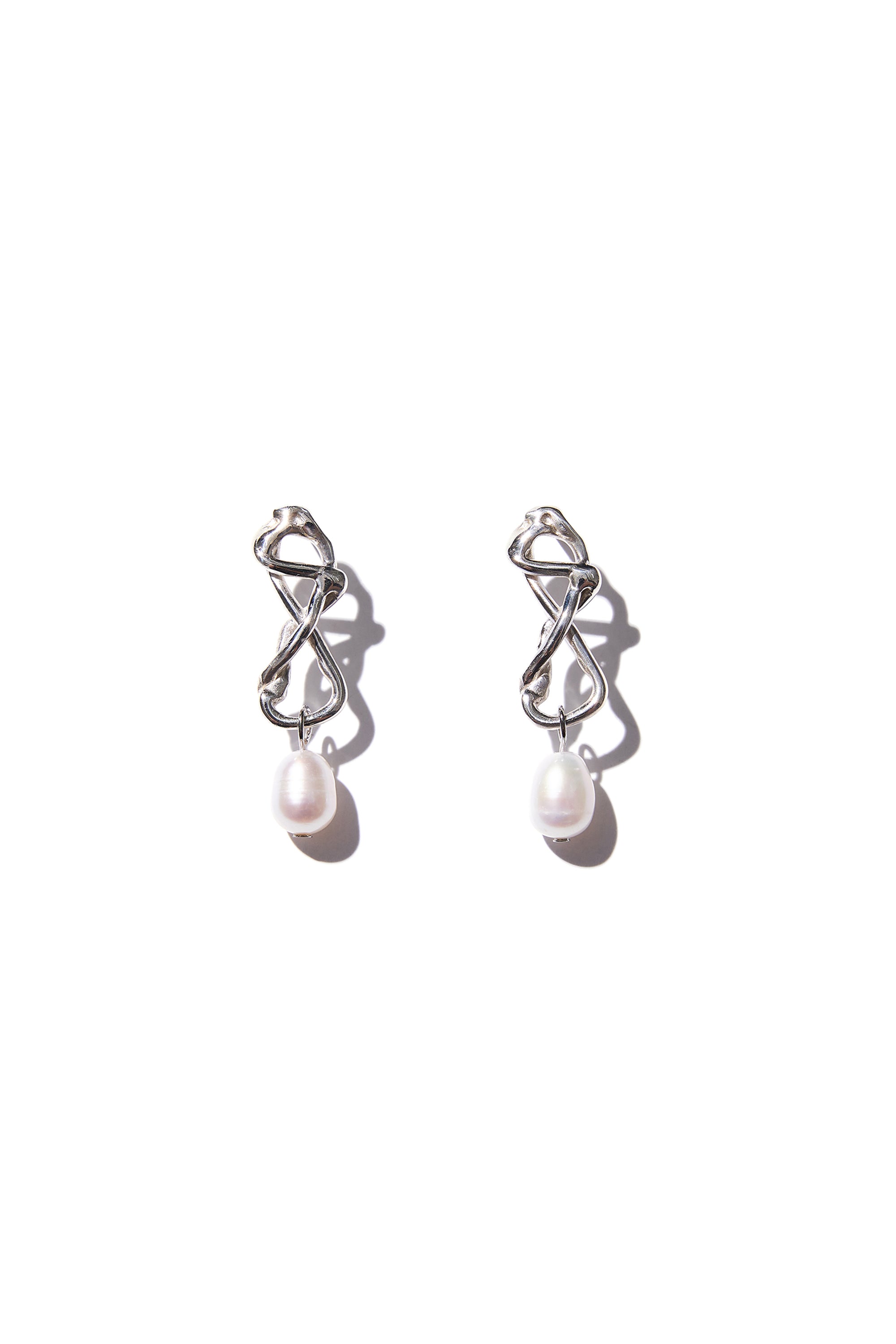 Loosed knot earrings (silver)