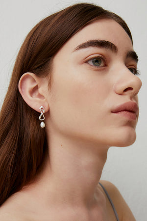 Loosed knot earrings (silver)